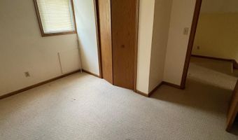 237 S Paul St, Appleton, MN 56208