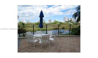 19501 W Country Club Dr 1511, Aventura, FL 33180