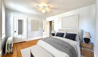 91 Van Zandt Ave, Newport, RI 02840