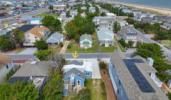 8 E DAGSBORO St, Fenwick Island, DE 19944