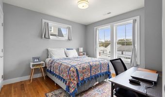 18 Breck Ave 18, Boston, MA 02135