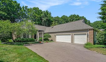 2736 Aspen Ct, Ann Arbor, MI 48108