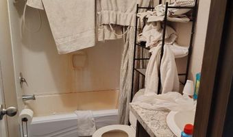 22884 NW Lake Mckinzie Blvd, Altha, FL 32421