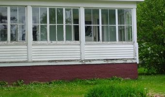 105 Broadway, Baileyville, ME 04694