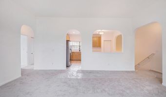 2925 N Knightsbridge Cir, Ann Arbor, MI 48105