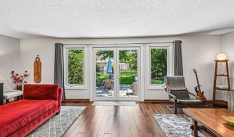 815 S Salem Ave, Arlington Heights, IL 60005