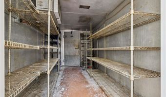 11 Benton Ave E, Albia, IA 52531