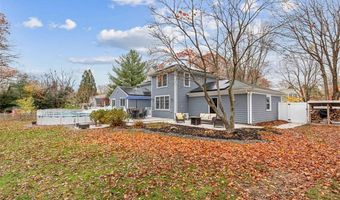 27 Christine Dr, Barrington, RI 02806