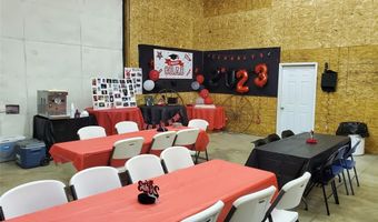 5557 Schuetz Ln, Alhambra, IL 62001