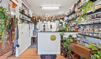 620 Killingly St, Johnston, RI 02919