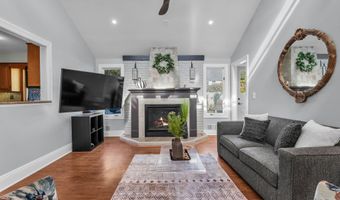 90 E Lincoln Ave, Atlantic Highlands, NJ 07716