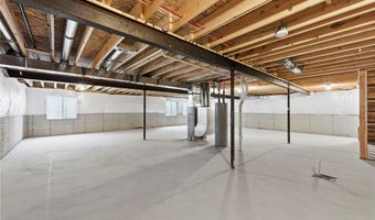 994 Bookman Ave, Akron, OH 44312