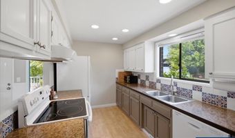 3178 Pacific A Pl SW, Albany, OR 97321
