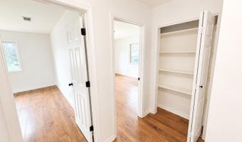2421 Regency Dr, Biloxi, MS 39532