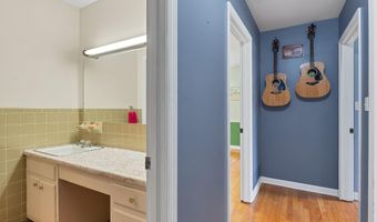 898 W Cunningham St, Alcoa, TN 37701