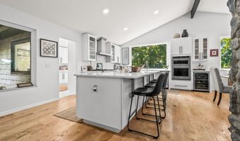4720 Nirvana Dr, Adrian, MI 49221