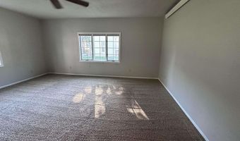 1207 8th St, Aurora, NE 68818