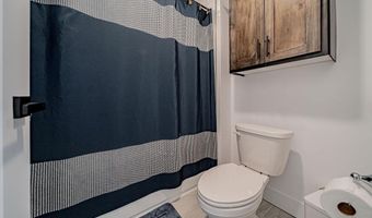 4839 Luxor Dr, Ammon, ID 83401