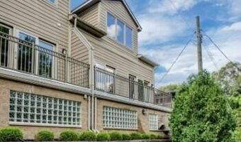 934 W Huron St, Ann Arbor, MI 48103