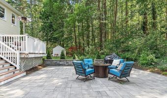 74 Charter Rd, Acton, MA 01720