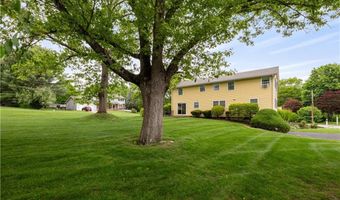 1 Edelweiss Ave, Lincoln, RI 02865