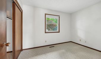 4122 Aplin Rd, Ames, IA 50014