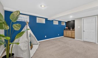 1115 Shadowoak Dr, Ballwin, MO 63021