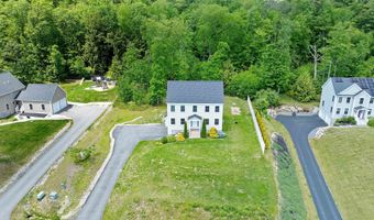 33 Thatcher Way, Barrington, NH 03825