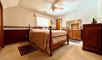 1405 19th St, Bedford, IN 47421