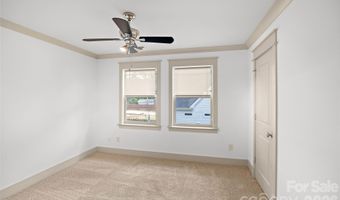 2530 Bay St, Charlotte, NC 28205