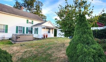 15 Lincoln Ave, Coventry, RI 02816