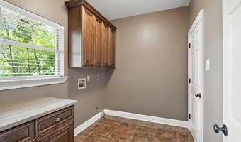 110 WOODCHASE Dr, Belle Chasse, LA 70037