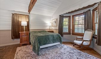 107 Overlook Rd, Andover, NJ 07860