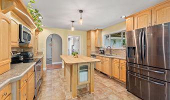 70 Riverside Dr, Allenstown, NH 03275