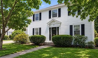 20 Drowne Pkwy, East Providence, RI 02916