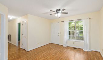 1161 Gardner Spgs, Adairsville, GA 30103