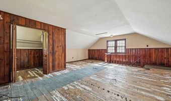 308 E 38th St, Anderson, IN 46013