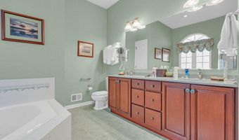 9 Hingham Ln, Barnegat, NJ 08005
