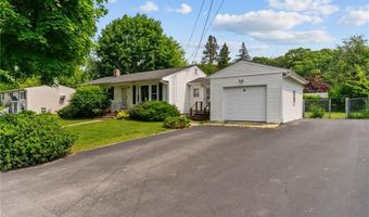 18 La Fazia Dr, Johnston, RI 02919