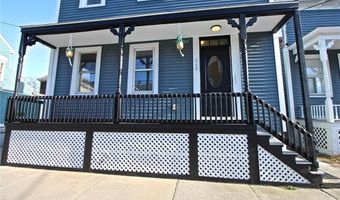 668 Thames St 2, Newport, RI 02840