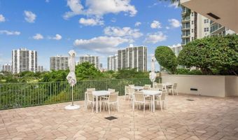 20000 E Country Club Dr 302, Aventura, FL 33180