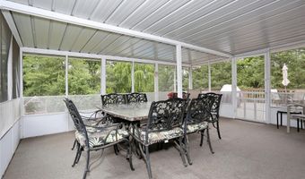 23 Marjorie Dr, Airmont, NY 10901