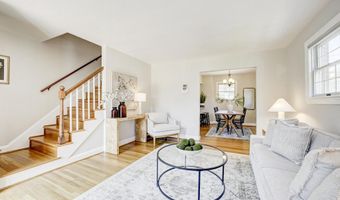 210 ADAMS Ave, Alexandria, VA 22301