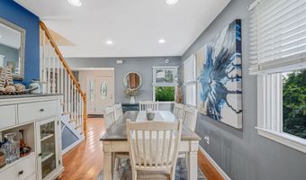 29 North Plz, Amity Harbor, NY 11701