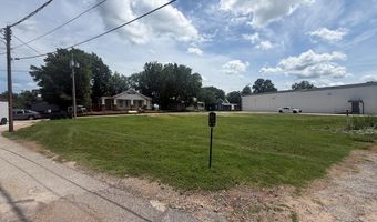 100 Pickins St W, Abbeville, SC 29620