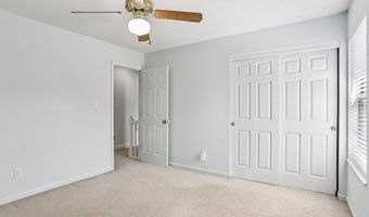 1439 Greenfield Crossing Ct, Ballwin, MO 63021