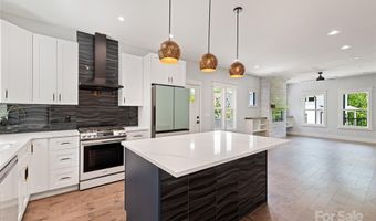 18 Winterhawk Dr, Arden, NC 28704