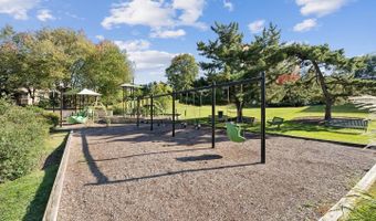 309 YOAKUM Pkwy 1416, Alexandria, VA 22304
