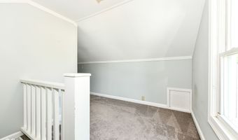 114 South St, Southport, IN 46227