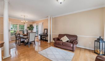 104 Roxbury Ct, Anderson, SC 29625